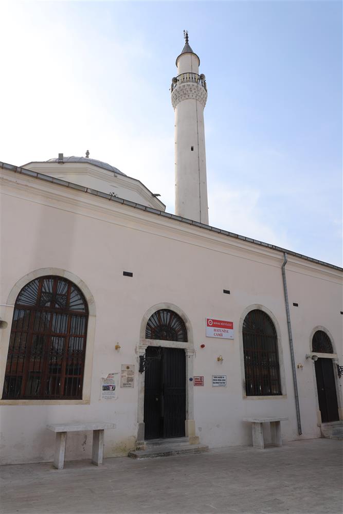 Hatuniye Camii 1 .JPG Hatuniye Camii 1 .JPG